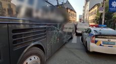 Автобус врезался в машину инкассаторов в центре Харькова (фото)