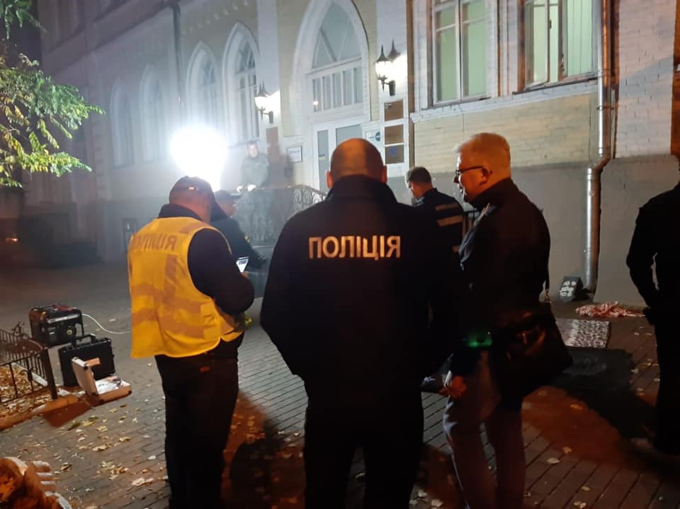 Взрыв гранаты в центре Киева унес жизни двух человек