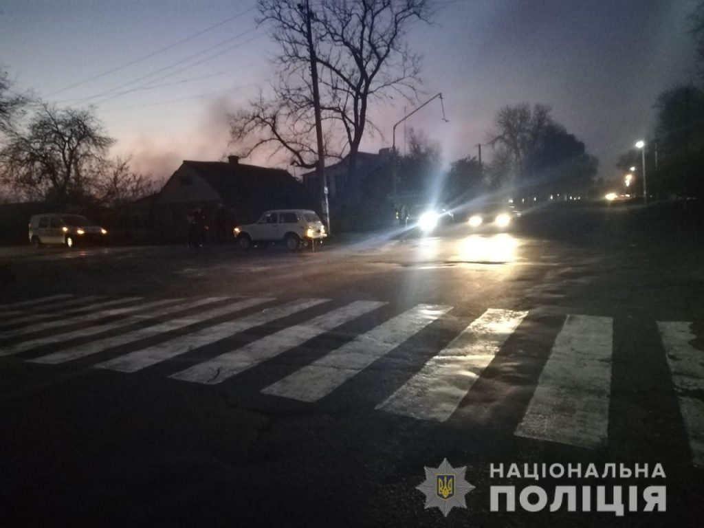На Харьковщине водитель ВАЗ-2121 сбил скутеристку (фото)