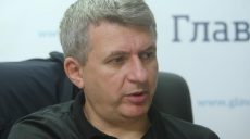 Зеленский и его команда начали терять положительное отношение общества — политолог