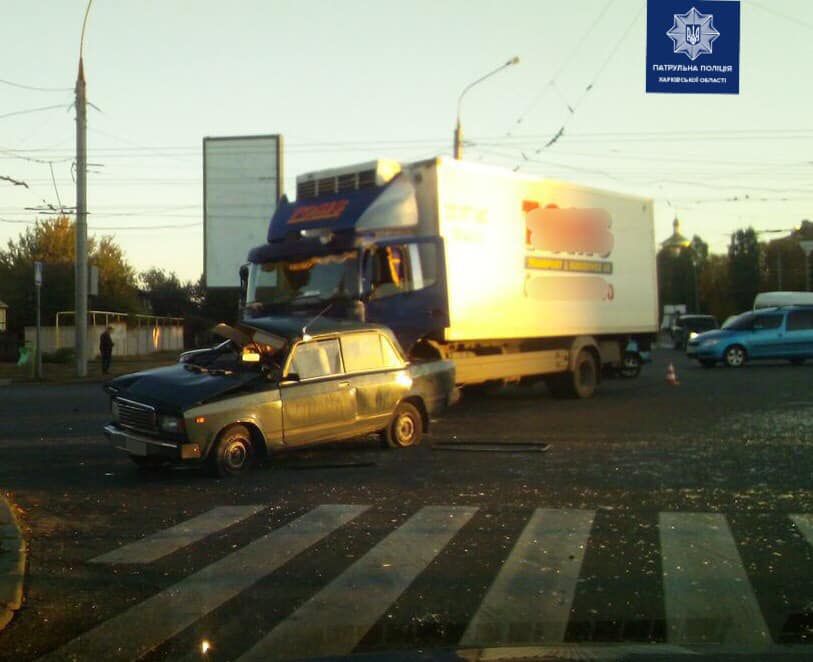 В ДТП на Ландау — двое пострадавших (фото)