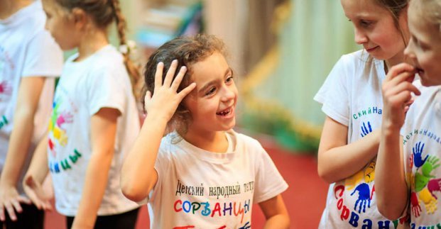 Народный детский театр «Сорванцы» выйдет на подиум