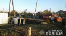 Врезавшихся на авто в столб харьковских селян привлекут к ответственности (фото)