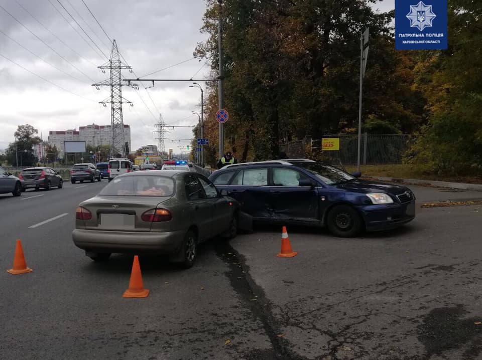 На Московском проспекте произошло ДТП с пострадавшими (фото)