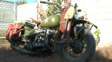 Із сиреною, зброєю та сокирою: на харківських дорогах можна побачити культовий мотоцикл Harley-Davidson (відео)