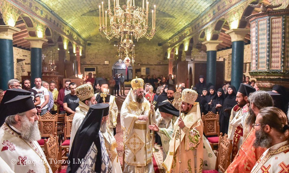 Греческая церковь официально признала Православную Церковь Украины (фото)