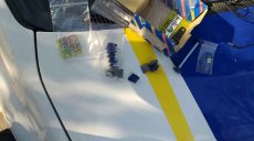 Патрульная полиция нашла в машине 54 пакетика с веществами похожими на наркотические
