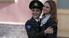 Впервые в Киевском лицее им. Богуна клятву лицеиста приняли девушки (фото, видео)