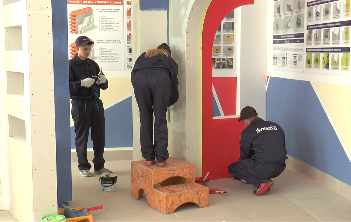 На базі центру професійної освіти будівельних технологій створили нову майстерню (відео)