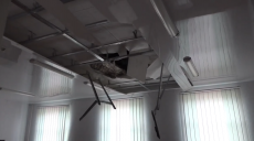 Після уроку в одному з класів харківській школі обвалилася стеля (відео)