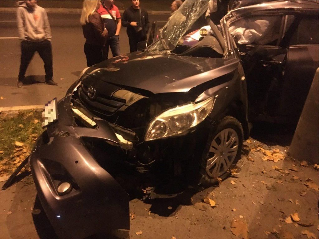 Серьезная авария на Московском проспекте: двое пострадавших (фото)