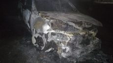 На Харьковщине в сгоревшем Chevrolet Lacetti найдено тело его владельца (фото)