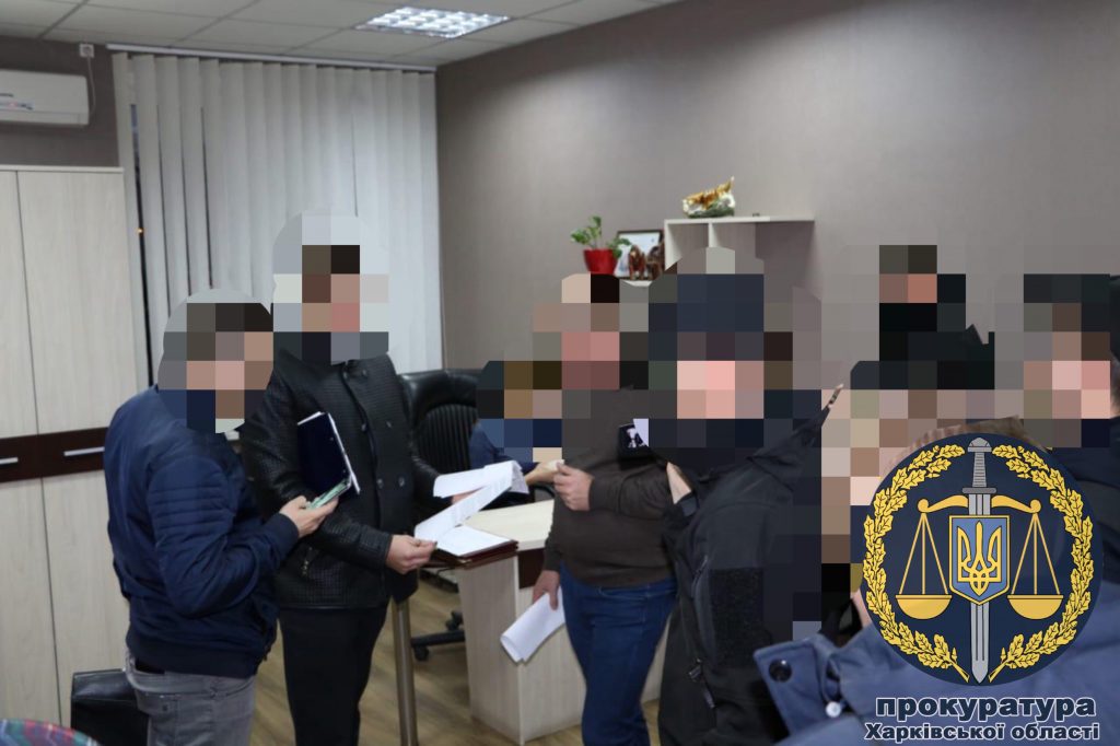 Руководители департамента Харьковского горсовета подозреваются в крупной растрате (фото)