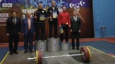 Харьковские тяжелоатлеты выиграли домашний турнир
