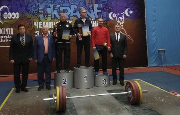 Харьковские тяжелоатлеты выиграли домашний турнир