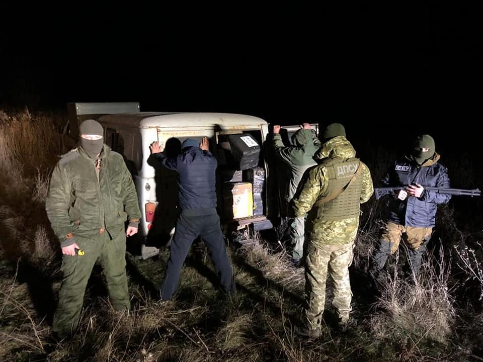 Харьковские пограничники устроили погоню за контрабандистами (фото)