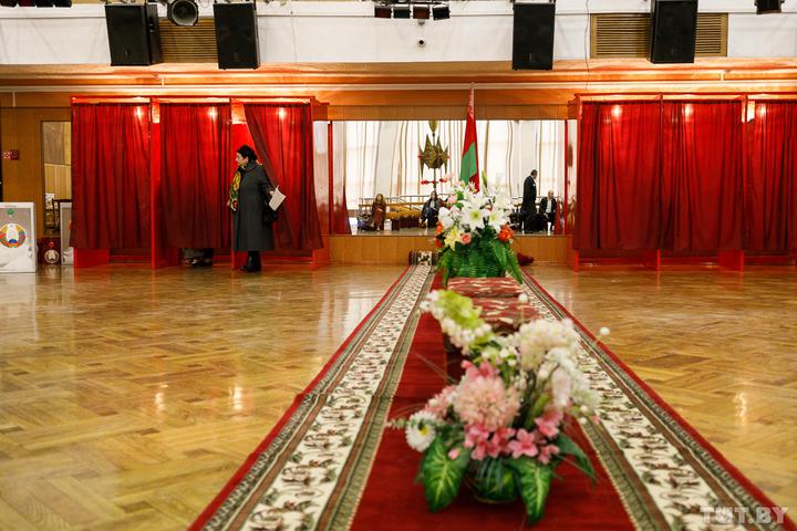Выборы в Беларуси: оппозиция не прошла в парламент