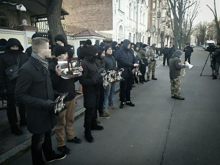 «Фрайкор» пикетировал в Харькове консульство России (фото)