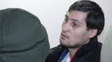 Изнасиловал школьницу, пенсионерку и убил 2 кошек: обвиняемого впервые опросят в суде