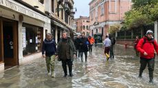 Крупнейшее наводнение за последние 50 лет: Венеция на 45% ушла под воду