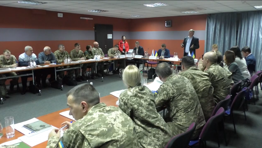 На семінарі у Харкові військові обговорили проблемні питання (відео)