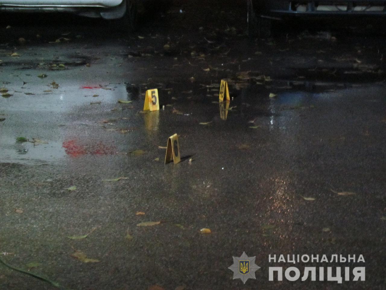 Состояние раненого во время стрельбы на Валентиновской стабильно тяжелое — медики