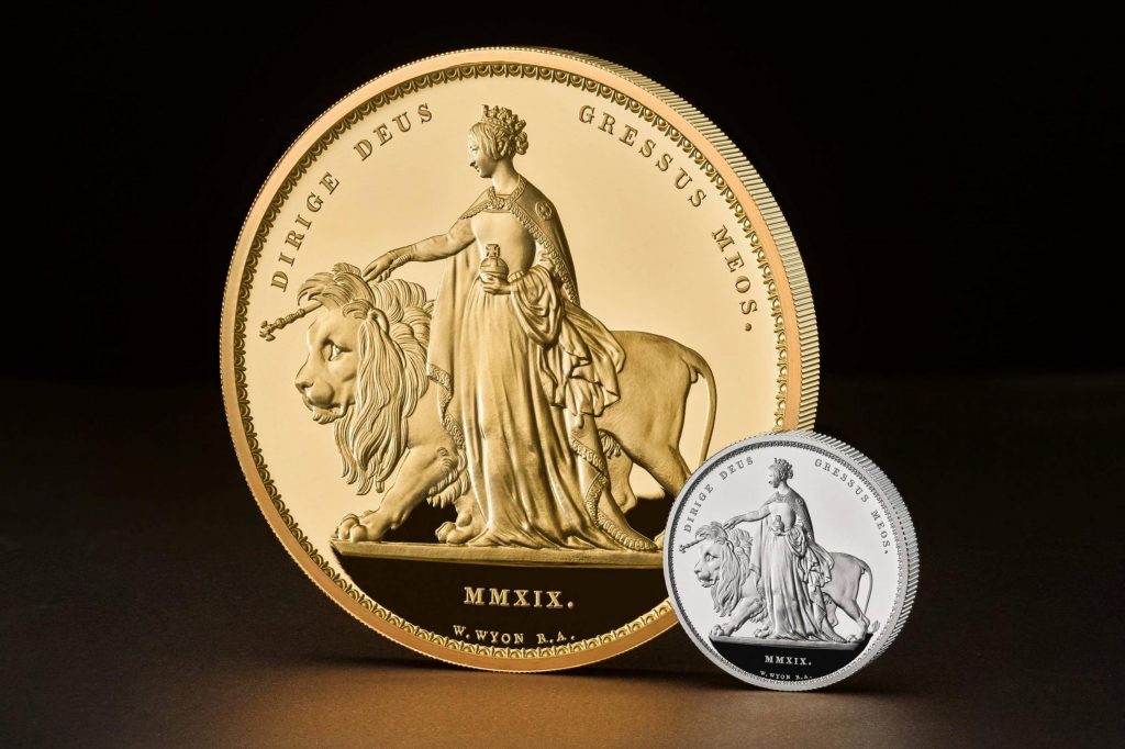 В Великобритании выпустили монету, за которую можно купить замок (фото, видео)