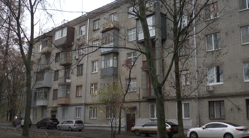Мешканці Шевченківського району досі чекають опалення (відео)