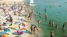Зеленский подписал закон о свободных пляжах для всех граждан