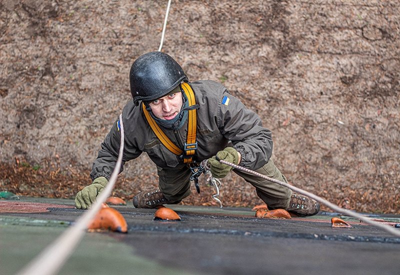Спецназначенцы Нацгвардии учились преодолевать горные препятствия (фото)