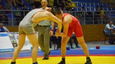 Харьковчанин стал серебряным призером Кубка Украины по вольной борьбе