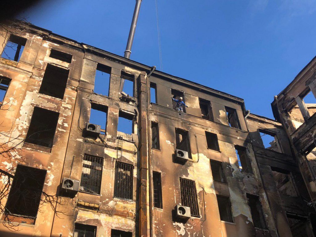 Причины пожара в Одесском колледже — нарушения руководства и пробелы в законодательстве