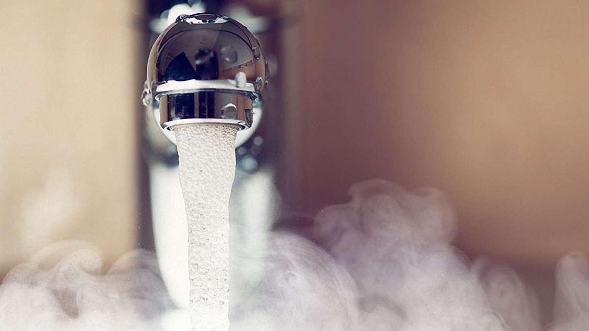 Горячая вода должна подаваться потребителям не ниже 50 градусов Цельсия — Кабмин