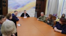 Кучер встретился с волонтерами и общественными активистами
