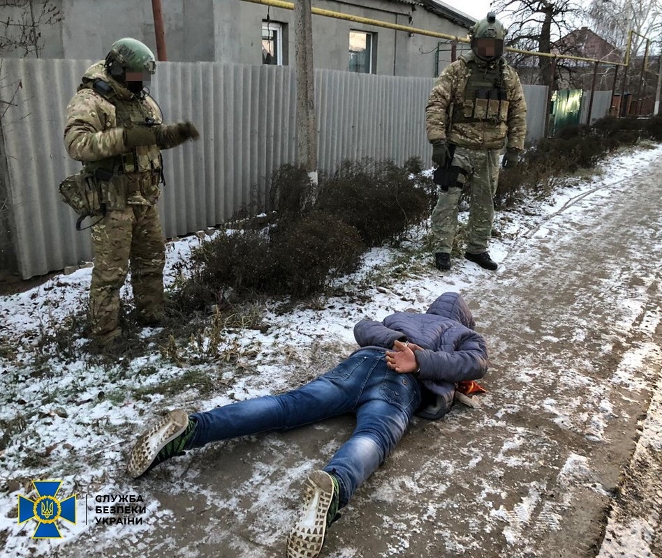 На 10 лет осудили диверсанта, который пытался подорвать железнодорожные пути под Харьковом (фото)