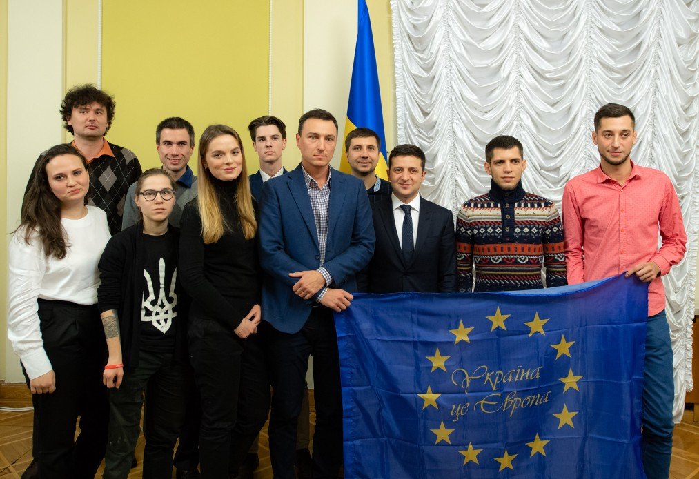 Зеленский встретился со студентами, пострадавшими на Евромайдане