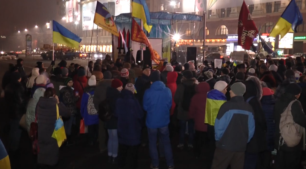 Харків’яни долучилися до Всеукраїнської акції «Червоні лінії для Зеленського» (відео)