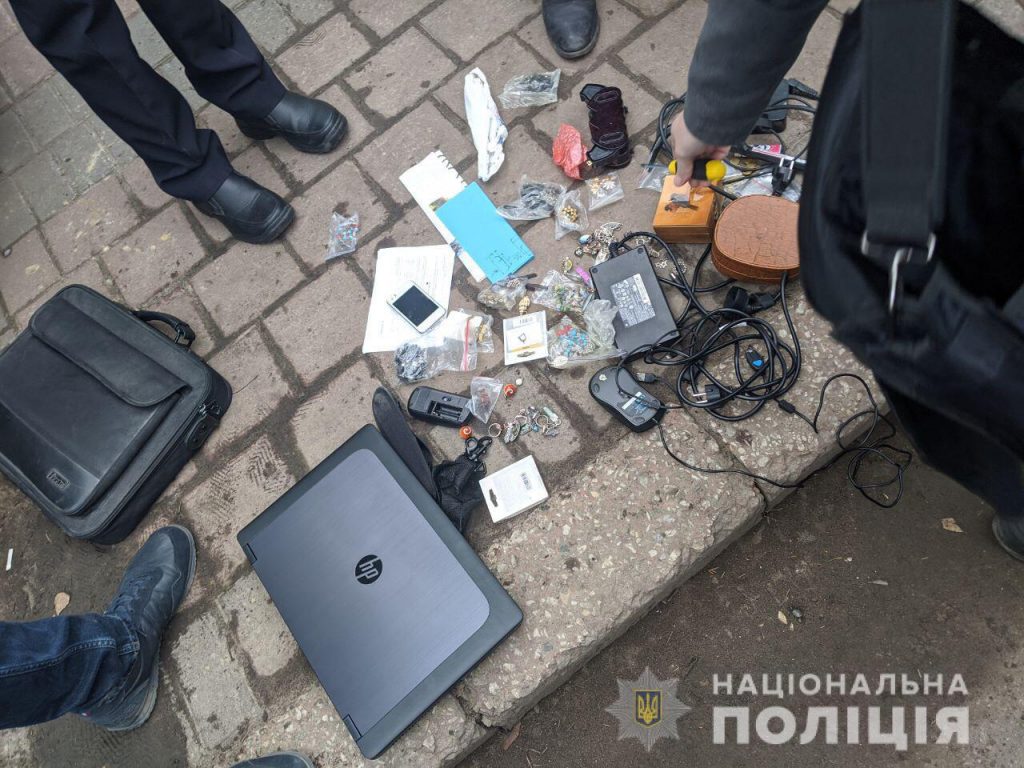 Мужчина ограбил квартиру в Харькове (фото)