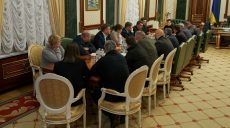 Зеленский: Версия попадания ракеты в «Боинг» не исключена, но пока не подтверждена