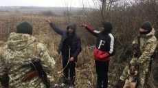 Харьковский отряд пограничников задержал двух нелегалов из Индии на границу с РФ (фото)