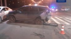 Две иномарки разбились на пешеходном переходе на Салтовке — один пострадавший (фото)