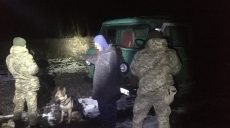 На границе остановили мужчину с партией контрабандного товара (фото)