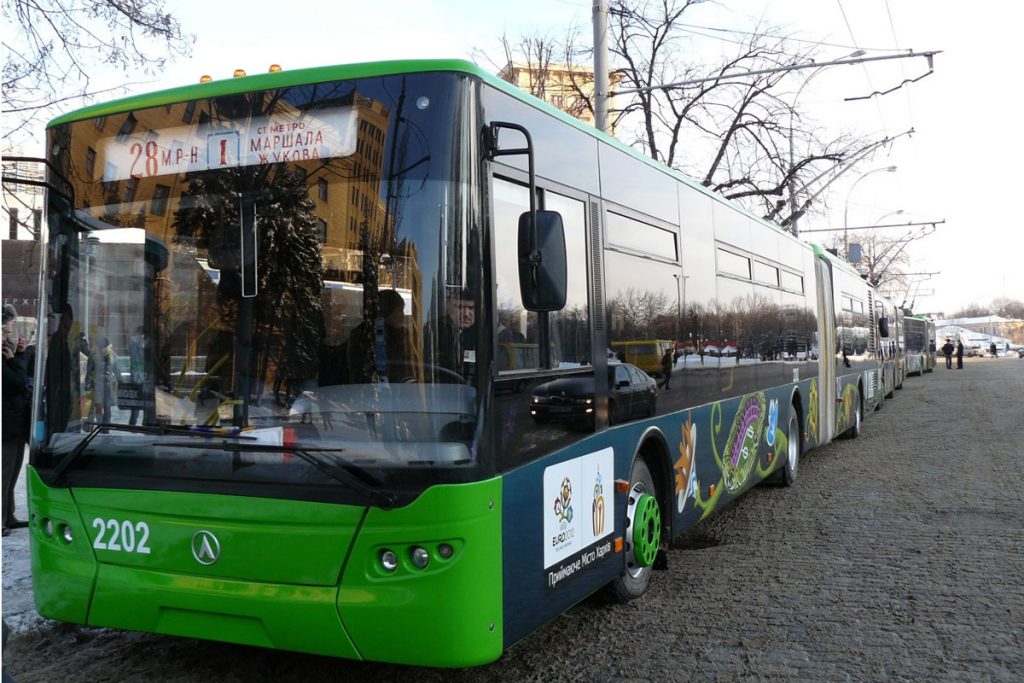 Харьковчане просят продления троллейбусного пути