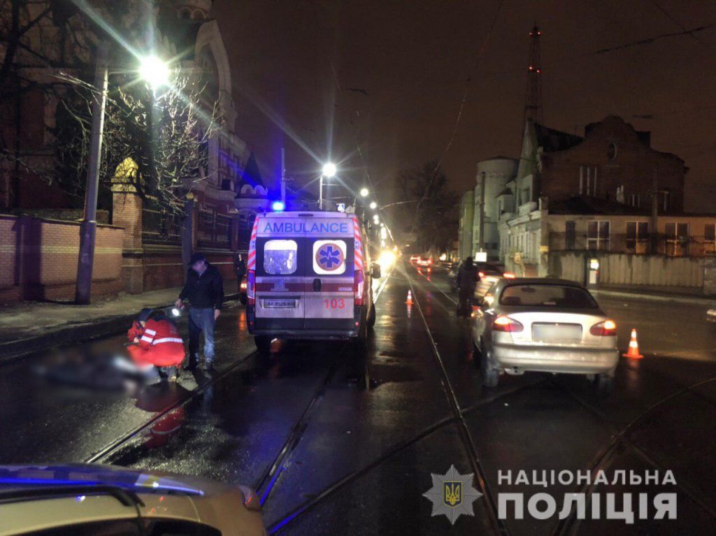 В Харькове на пешеходном переходе насмерть сбита женщина (фото)
