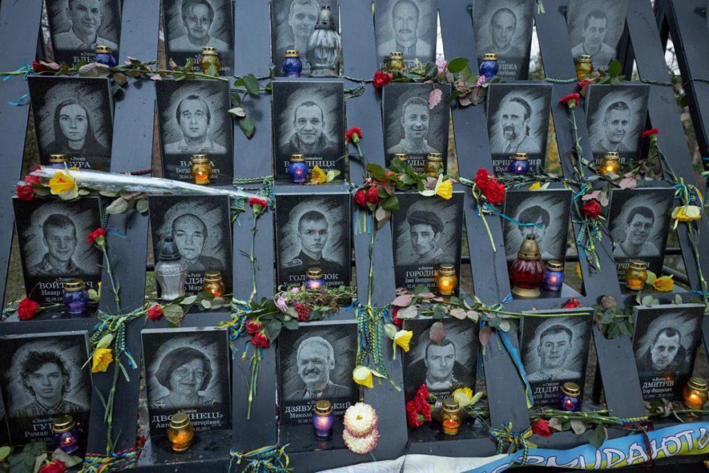 День Героев Небесной Сотни: 20 февраля —  годовщина расстрелов на Майдане (видео)