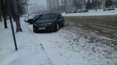 Как выглядит Харьков после ночного снегопада (видео, фото)