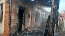 Двое людей сгорели в своем доме под Богодуховом (фото)
