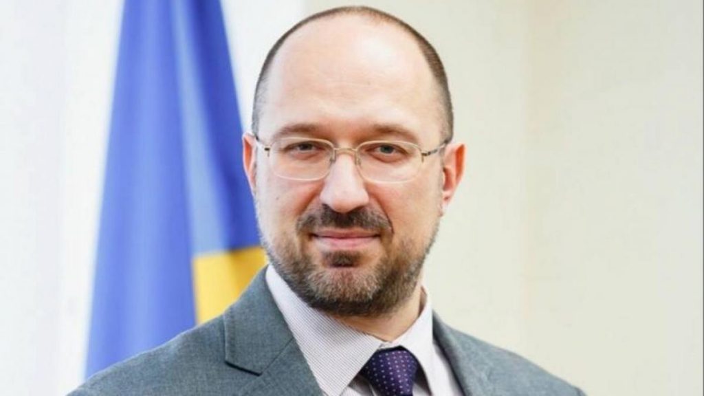 Из правительства Гончарука уволен первый министр