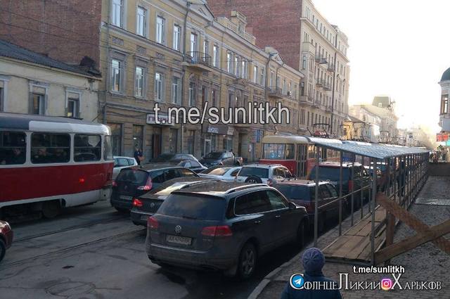 На Полтавском Шляхе произошло ДТП (фото)