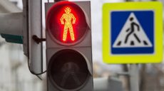 В Харькове установят новые светофоры и павильоны на остановках